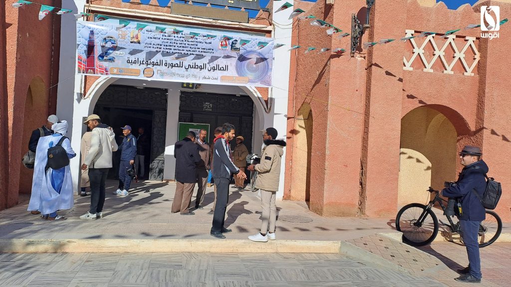 عدسات ملهمة: روايات فوتوغرافية تجمع بين جمال المساجد، التراث الثقافي وتحديات عدسة المصورين الشباب